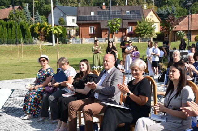 b_1024_768_0_00_images_2023_2024_WYDARZENIA_CZYTANIE_376493728_817521717048269_5812254756784371142_n